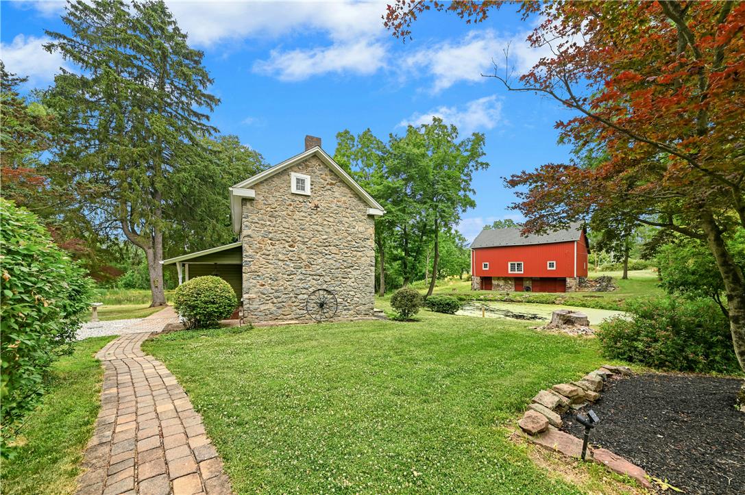 967 State Road Coopersburg, PA 18036 - Photo 4 of 25