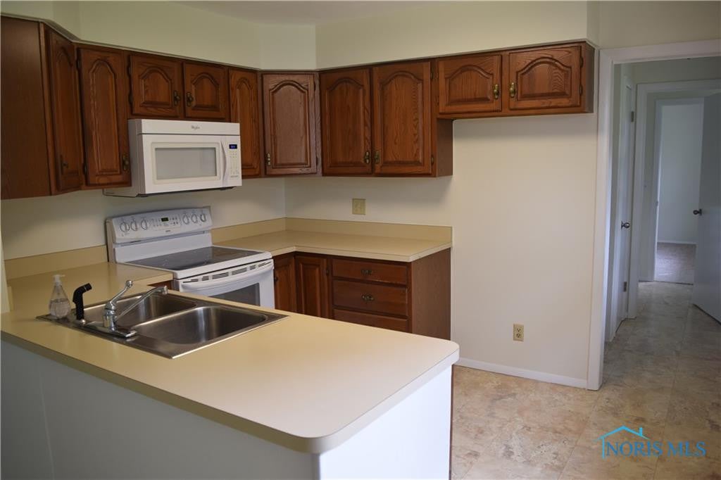 6467 Longfellow Road Sylvania, OH 43560 - Photo 4 of 20 Gallery Image 4