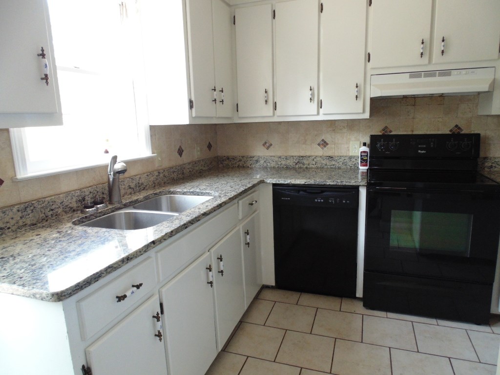 124 Apollo Avenue Greer, SC 29651 - Photo 4 of 25 Gallery Image 4