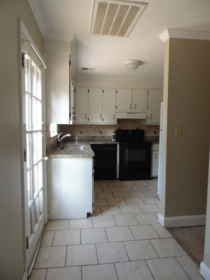 124 Apollo Avenue Greer, SC 29651 - Photo 6 of 25 Gallery Image 6