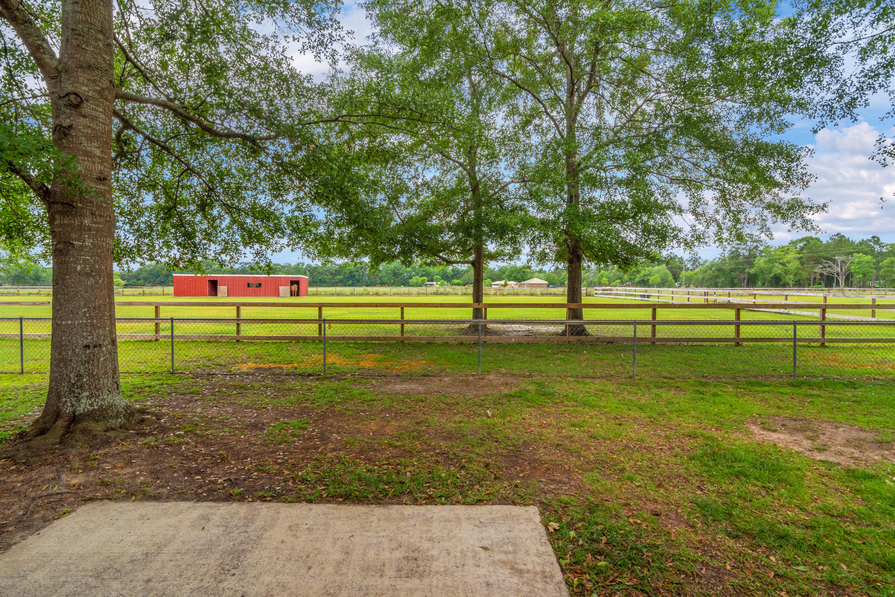 5780 Griffith Mill Road Baker, FL 32531 - Photo 35 of 50 a view of a park with large trees