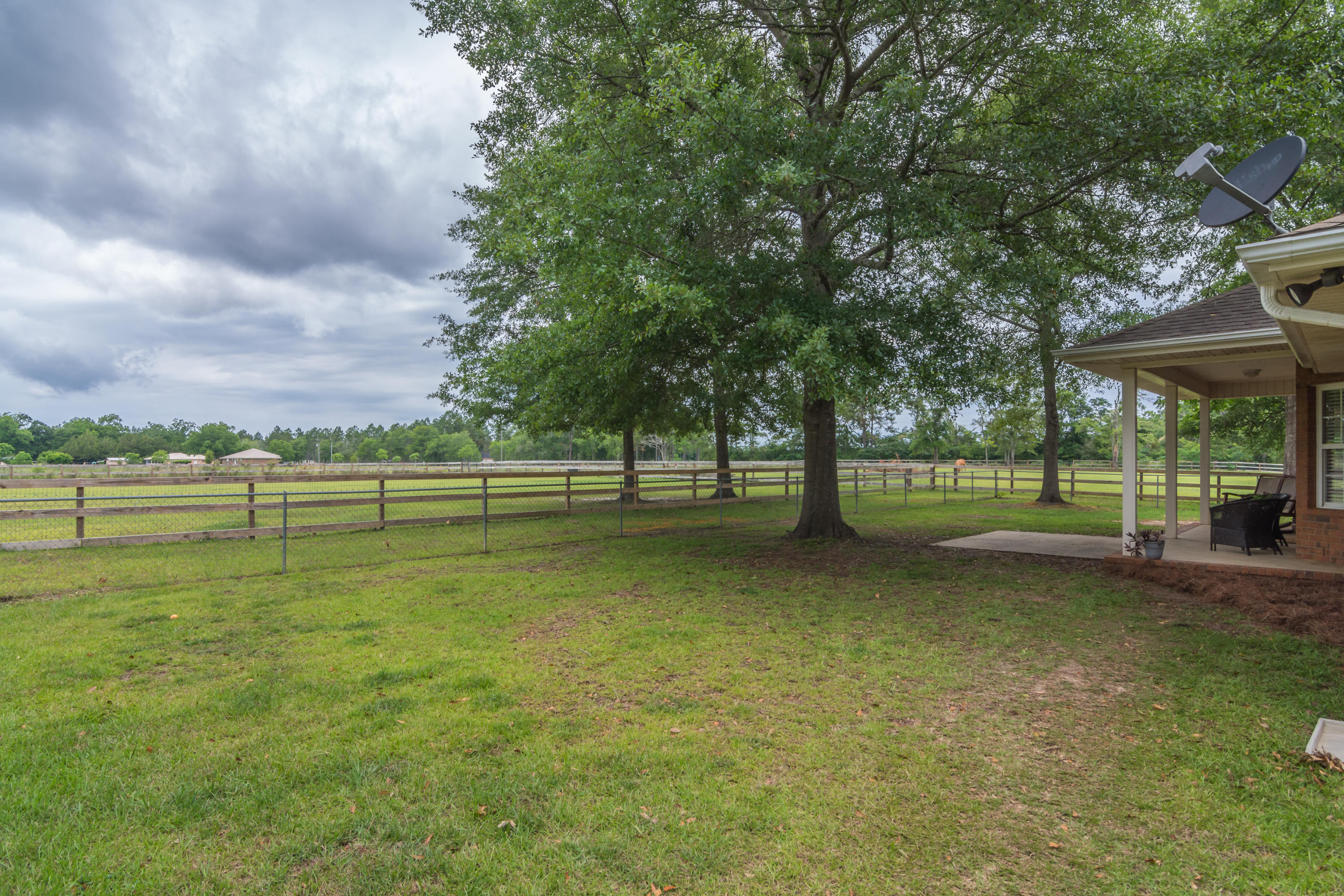 5780 Griffith Mill Road Baker, FL 32531 - Photo 38 of 50 a view of a park with large trees