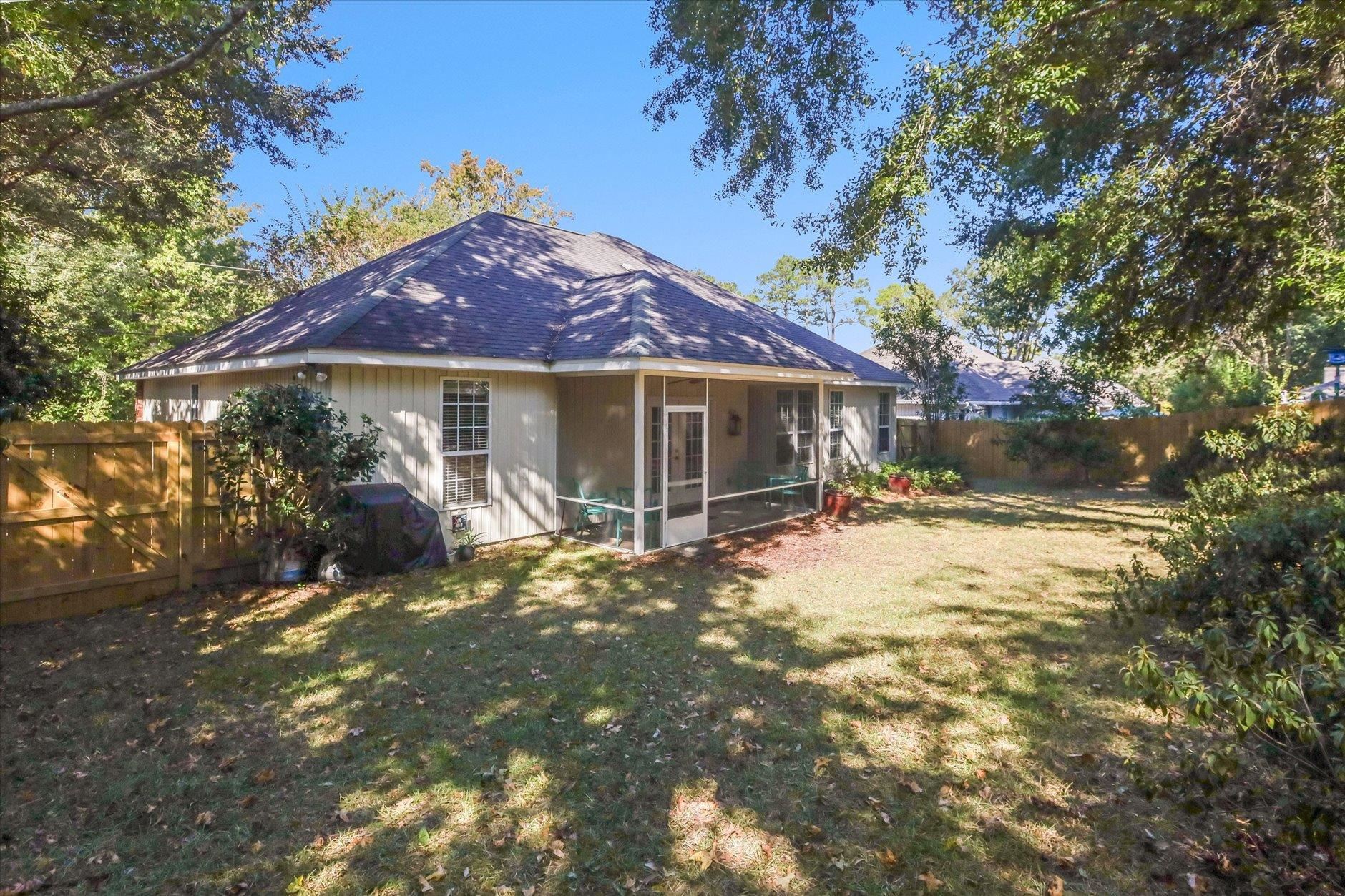 1221 Richview Road Tallahassee, FL 32301 - Photo 3 of 46