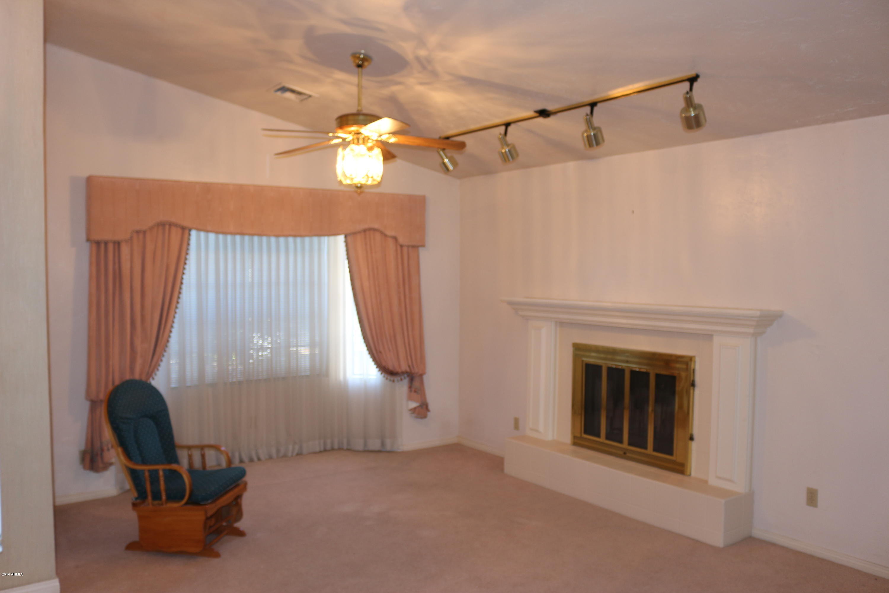 3725 East Decatur Street Mesa, AZ 85205 - Photo 7 of 43 IMG_2849