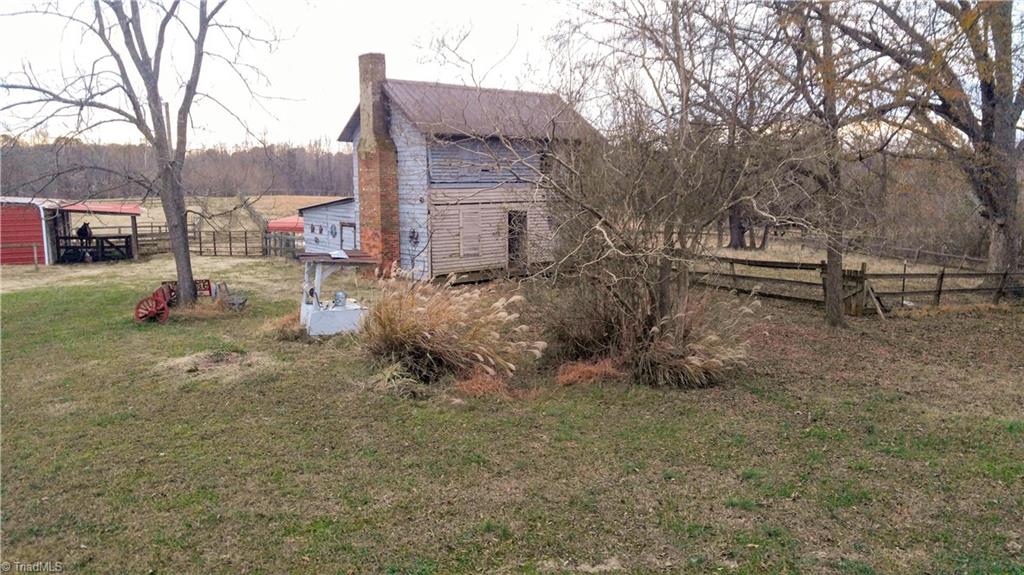 6251 Phillippi Road Julian, NC 27283 - Photo 26 of 30 Hay barn with stall