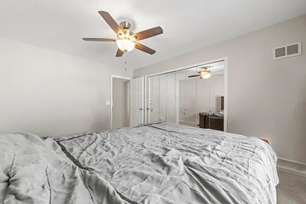 $129,900 | 35934 Ann Arbor Trail, Unit 115, Livonia, MI 48150