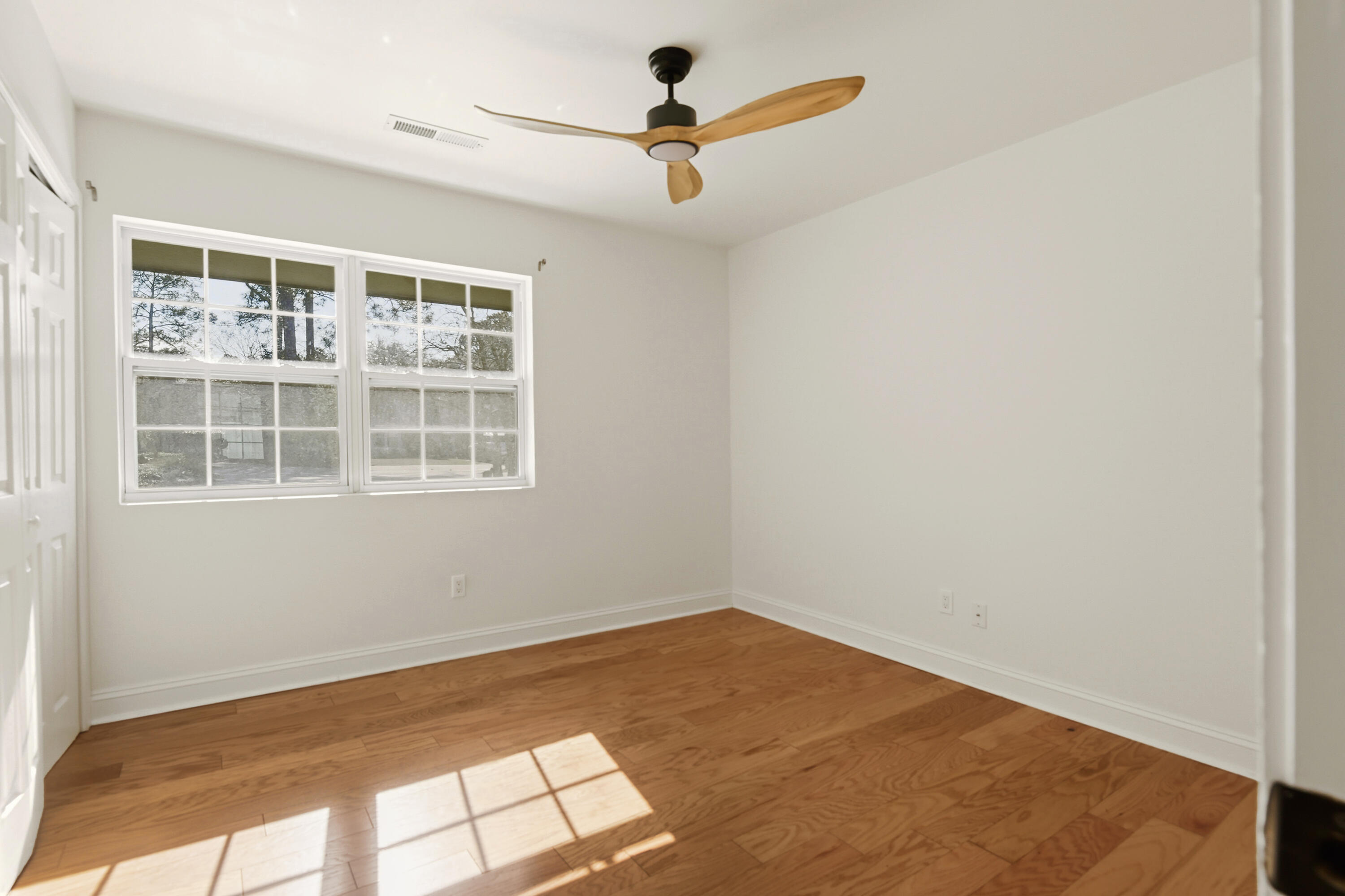 1127 Snap Dragon Court Mount Pleasant, SC 29464 - Photo 18 of 25 _DSC4787