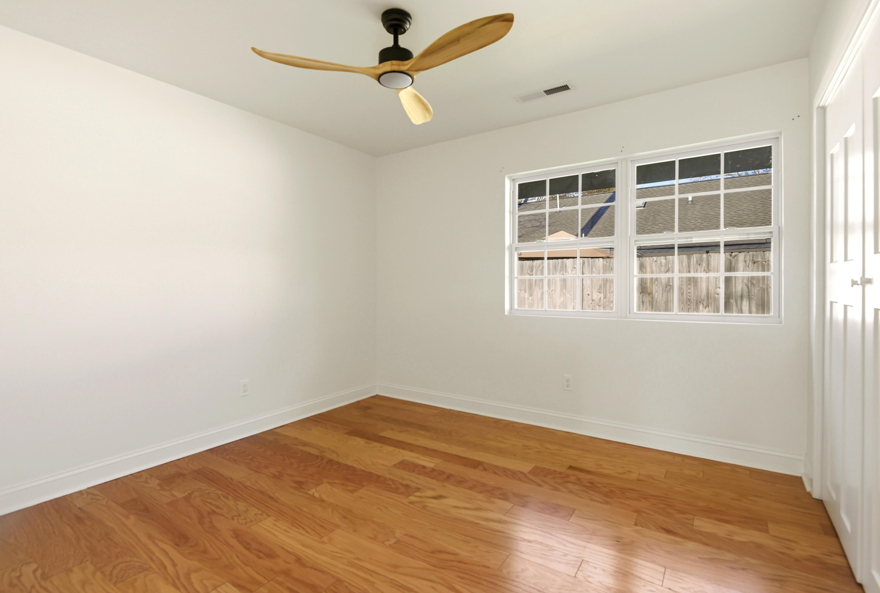 1127 Snap Dragon Court Mount Pleasant, SC 29464 - Photo 20 of 25 _DSC4777
