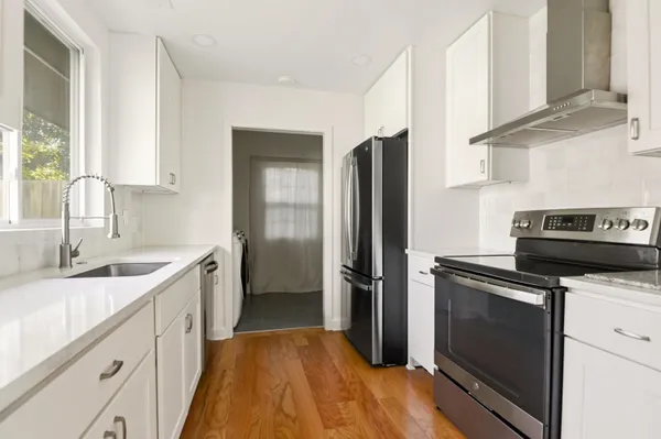 $3,500 | 1127 Snap Dragon Court, Mount Pleasant, SC 29464