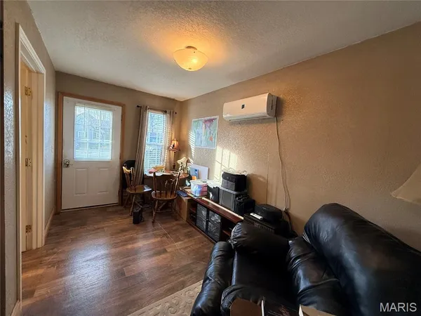 $169,000 | 202 North Buena Vista Street, Puxico, MO 63960