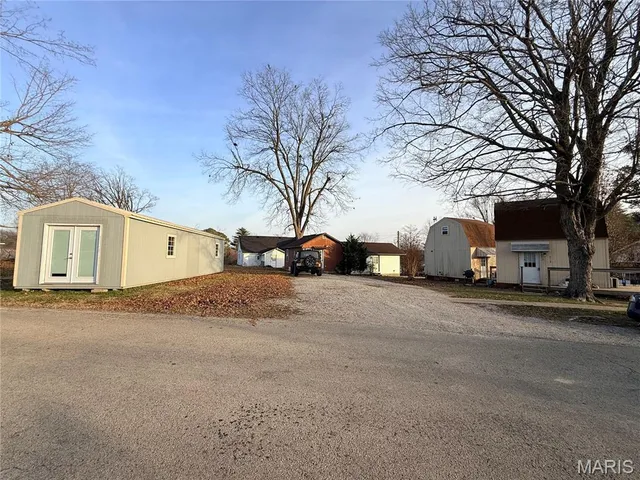 $189,900 | 202 North Buena Vista Street, Puxico, MO 63960