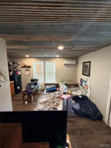 $189,900 | 202 North Buena Vista Street, Puxico, MO 63960