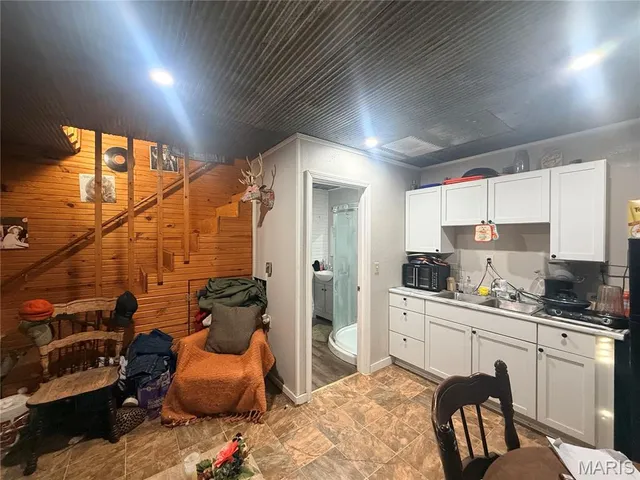 $189,900 | 202 North Buena Vista Street, Puxico, MO 63960