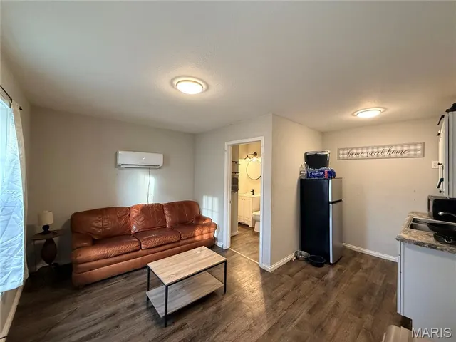 $189,900 | 202 North Buena Vista Street, Puxico, MO 63960