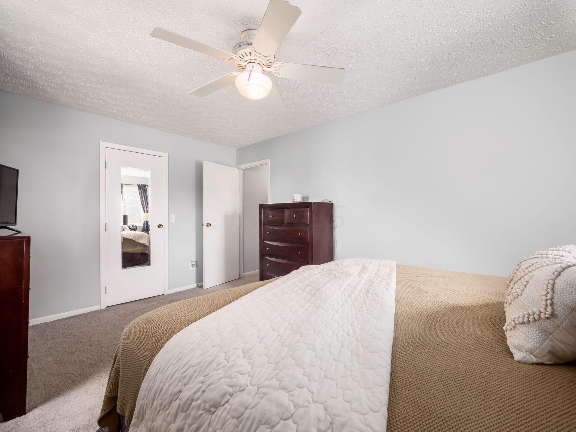 5218 Dierker Road, Unit B Columbus, OH 43220 - Photo 21 of 30 Great Size