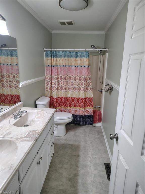 127 Miller Street Mount Airy, NC 27030 - Photo 8 of 9