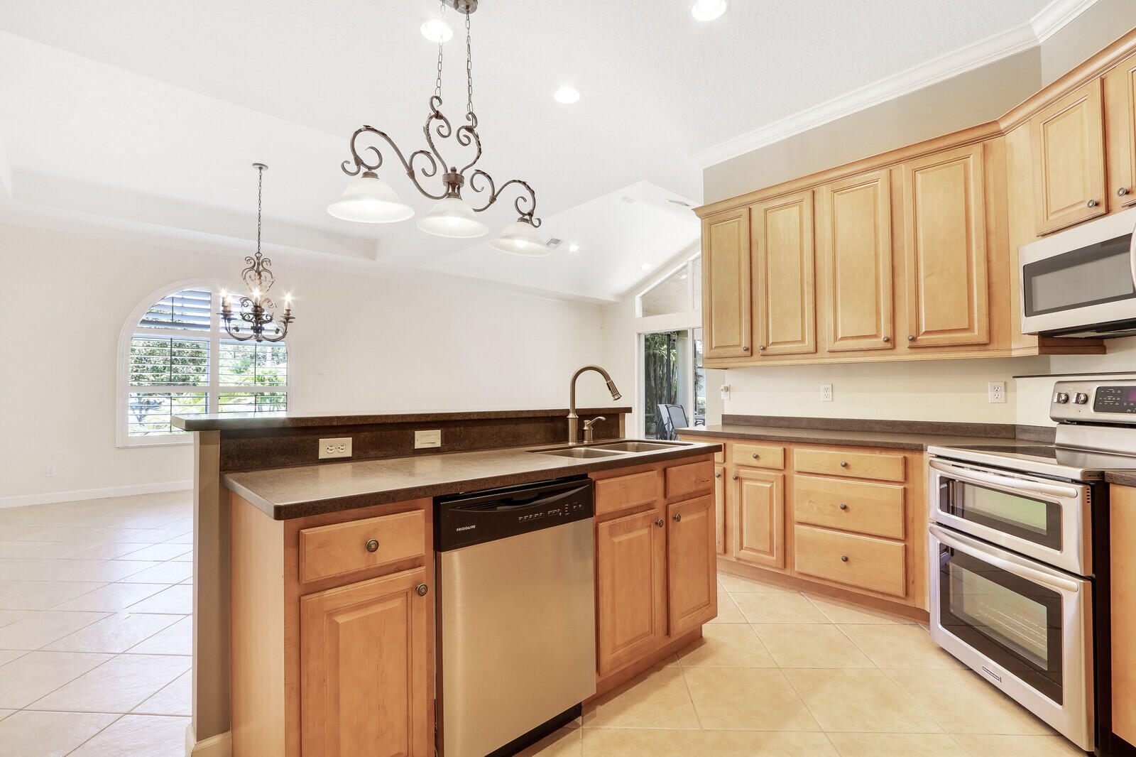 9149 Pumpkin Ridge Port St. Lucie, FL 34986 - Photo 23 of 95 28_Image_16_mls