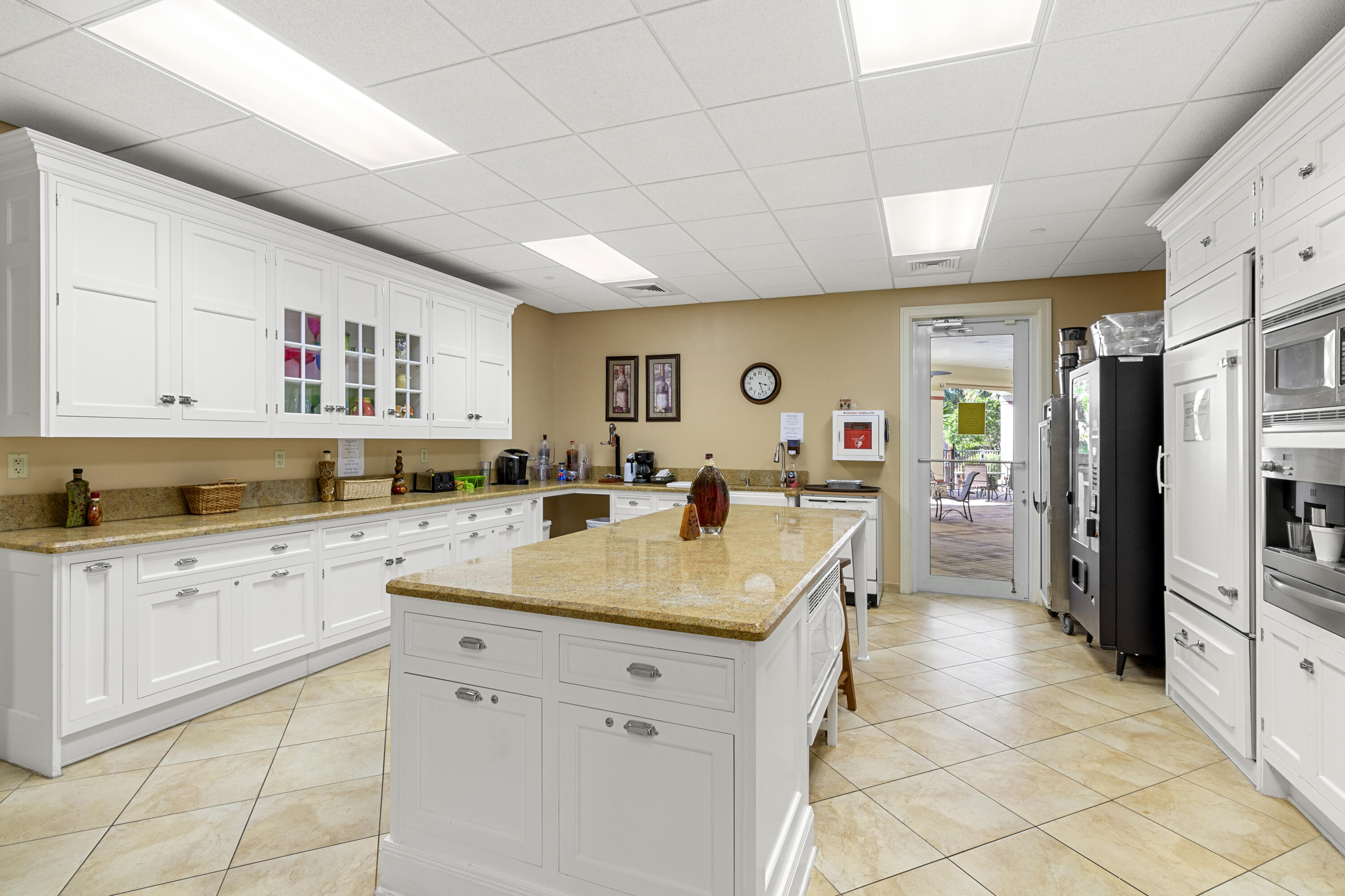 9149 Pumpkin Ridge Port St. Lucie, FL 34986 - Photo 65 of 95 Island Club Kitchen