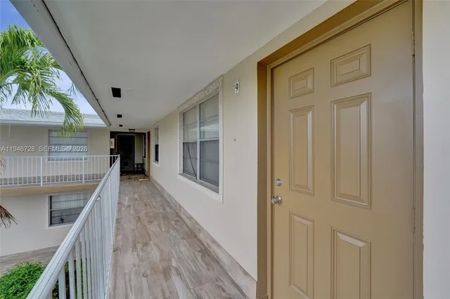 $1,550 | 111 Southeast 4th Avenue, Unit 9, Hallandale Beach, FL 33009