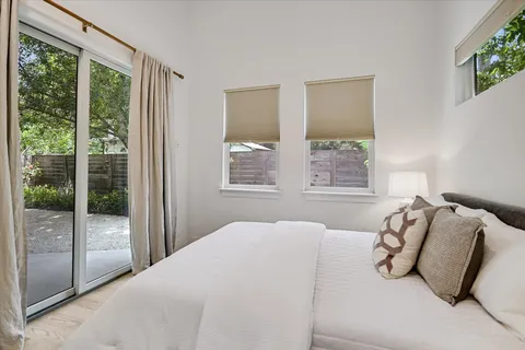 $575,000 | 406 Franklin Boulevard, Unit 2, Austin, TX 78751