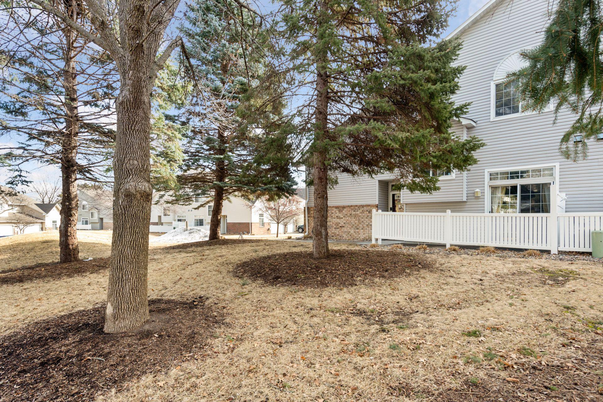 8494 Cortland Road Eden Prairie, MN 55344 - Photo 3 of 30