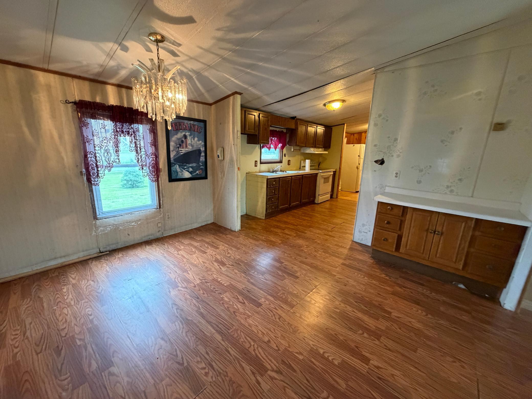 205 4th Avenue Southwest Roseau, MN 56751 - Photo 7 of 14