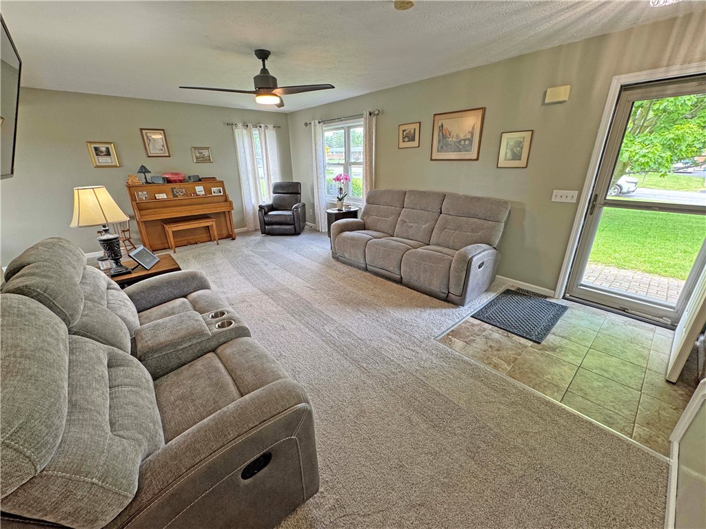 391 Farrell Road Extension Henrietta, NY 14586 - Photo 4 of 30