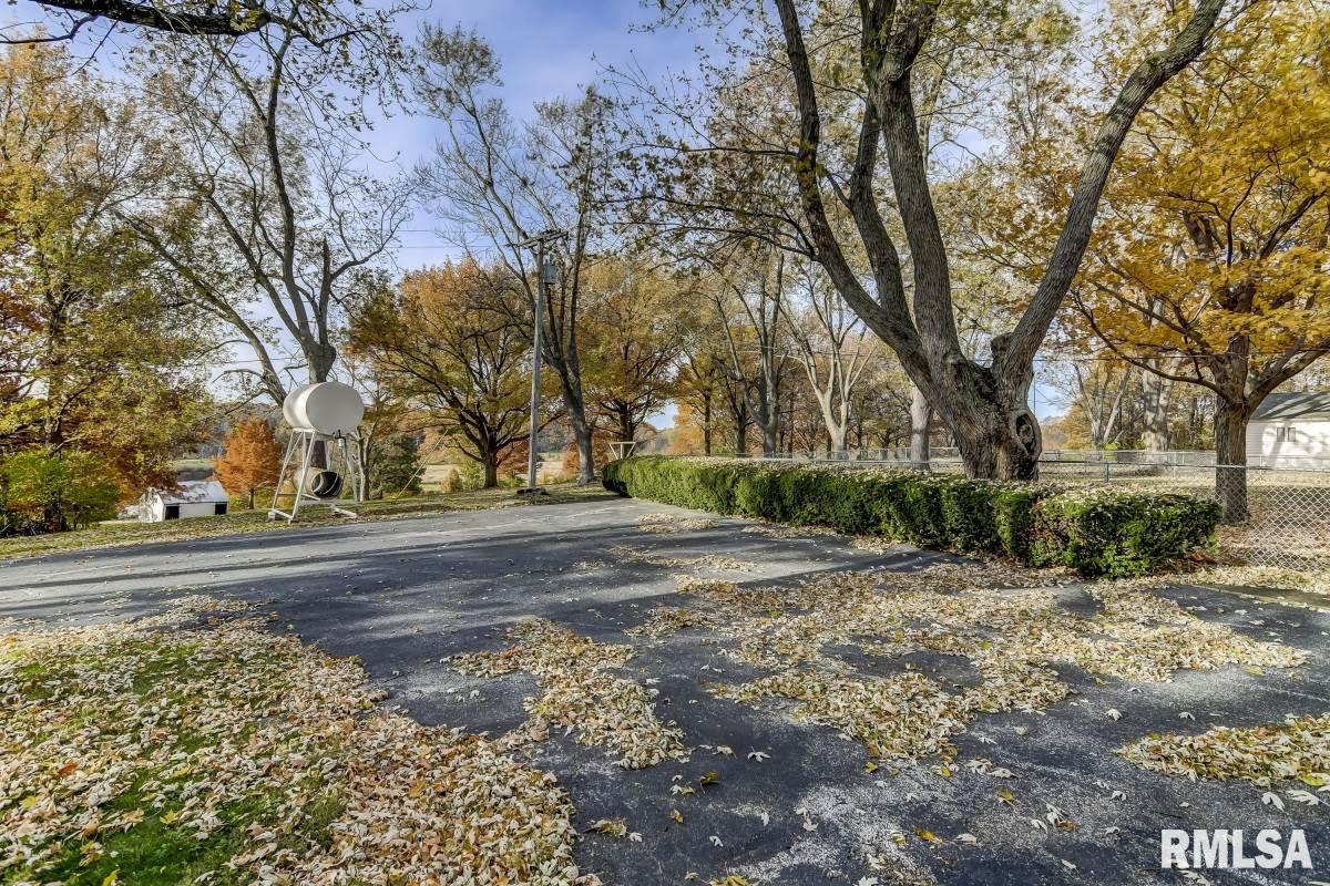 2802 West Jefferson Street Springfield, IL 62702 - Photo 12 of 50