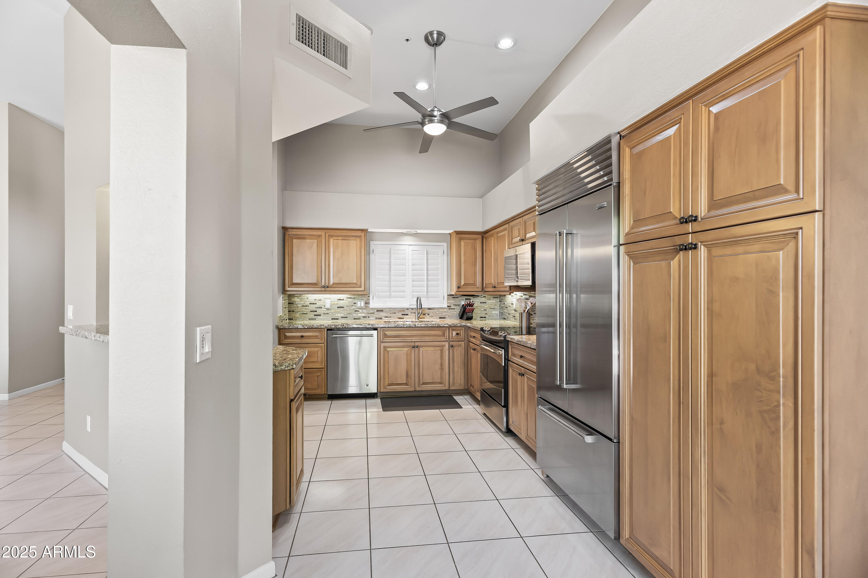 7740 East Gainey Ranch Road, Unit 23 Scottsdale, AZ 85258 - Photo 7 of 45 KITCHEN - VIEW III