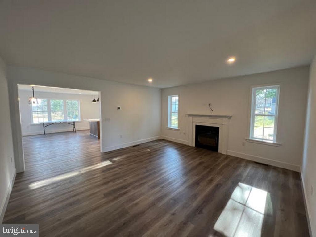 401 General Sutter Avenue Lititz, PA 17543 - Photo 4 of 23