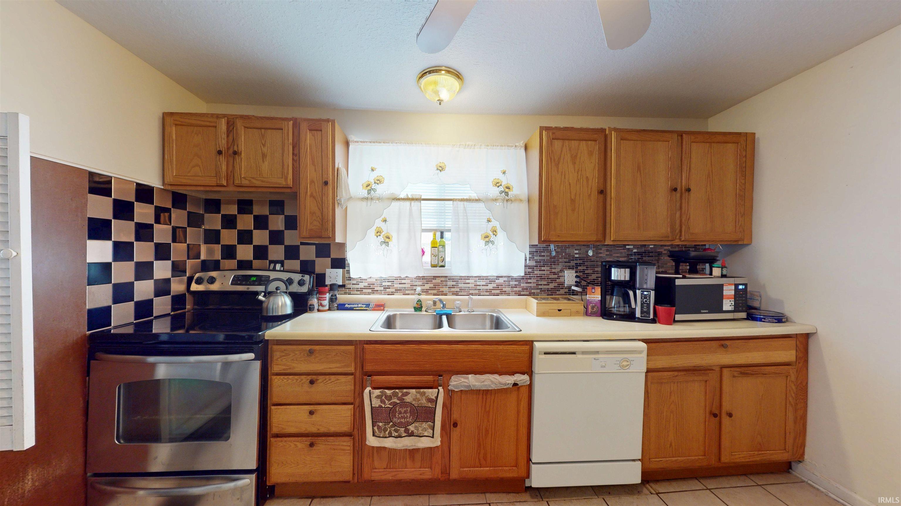 614 West 5th Street Marion, IN 46953 - Photo 4 of 20