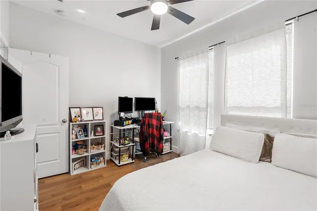 a view of a garage room