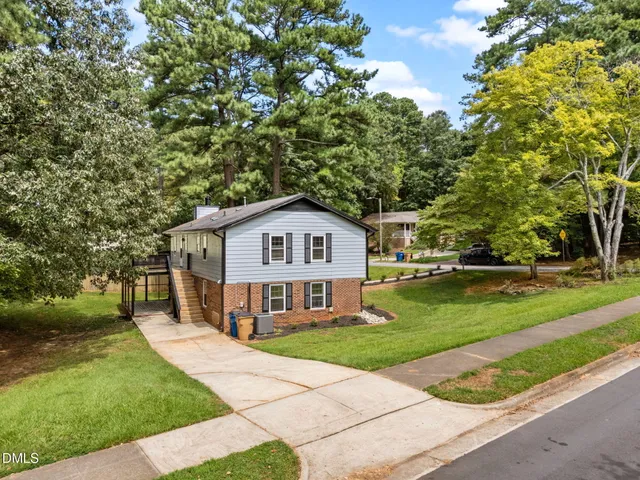 $570,000 | 820 Nuttree Place, Raleigh, NC 27606