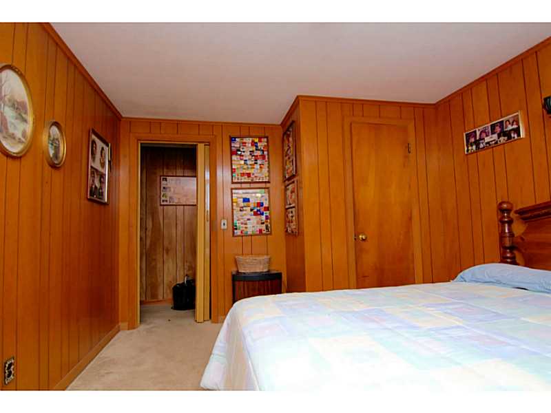 31 Diamond Hill Road Hopkinton, RI 02808 - Photo 8 of 21 Bedroom.