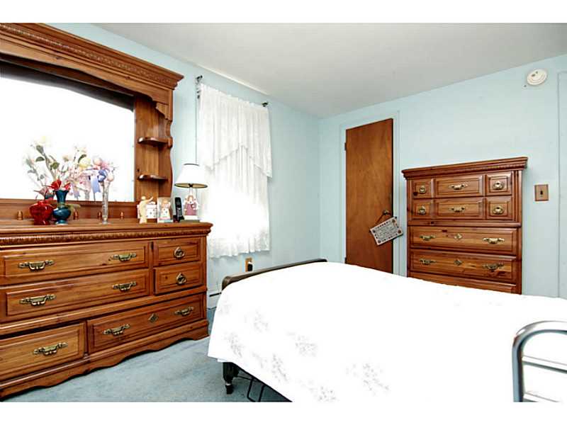 31 Diamond Hill Road Hopkinton, RI 02808 - Photo 10 of 21 Bedroom.