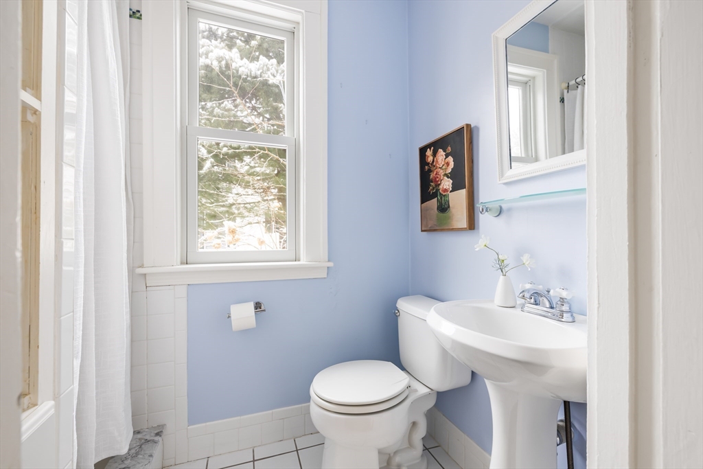 3 Midland Road Wellesley, MA 02482 - Photo 12 of 35