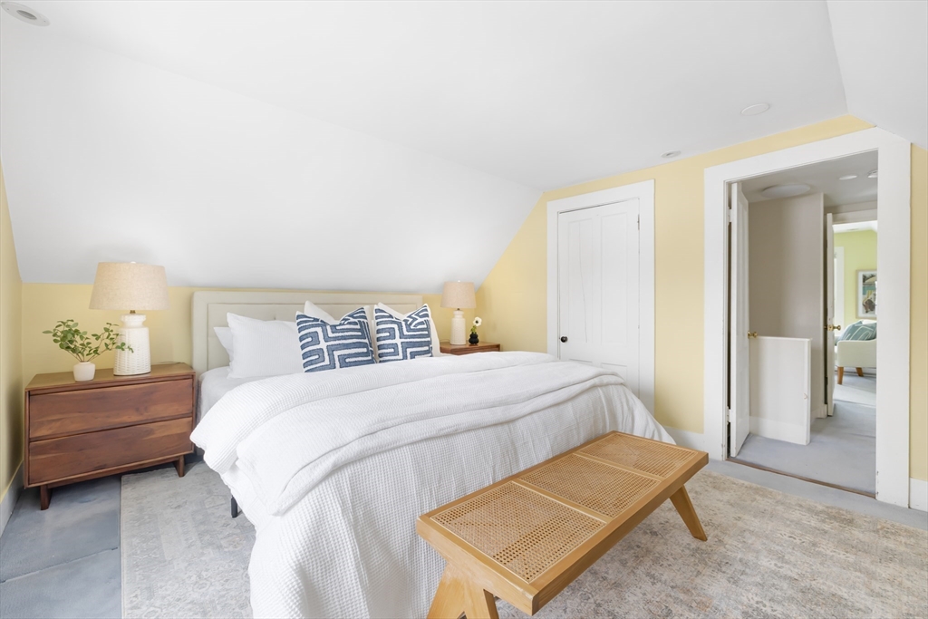 3 Midland Road Wellesley, MA 02482 - Photo 23 of 35