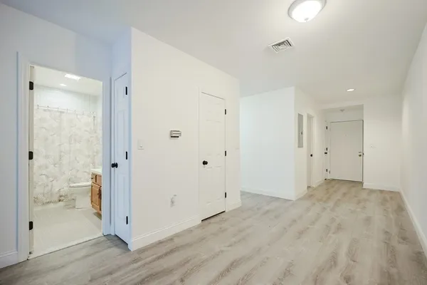 $2,500 | 10 Weston Avenue, Unit 327, Quincy, MA 02170
