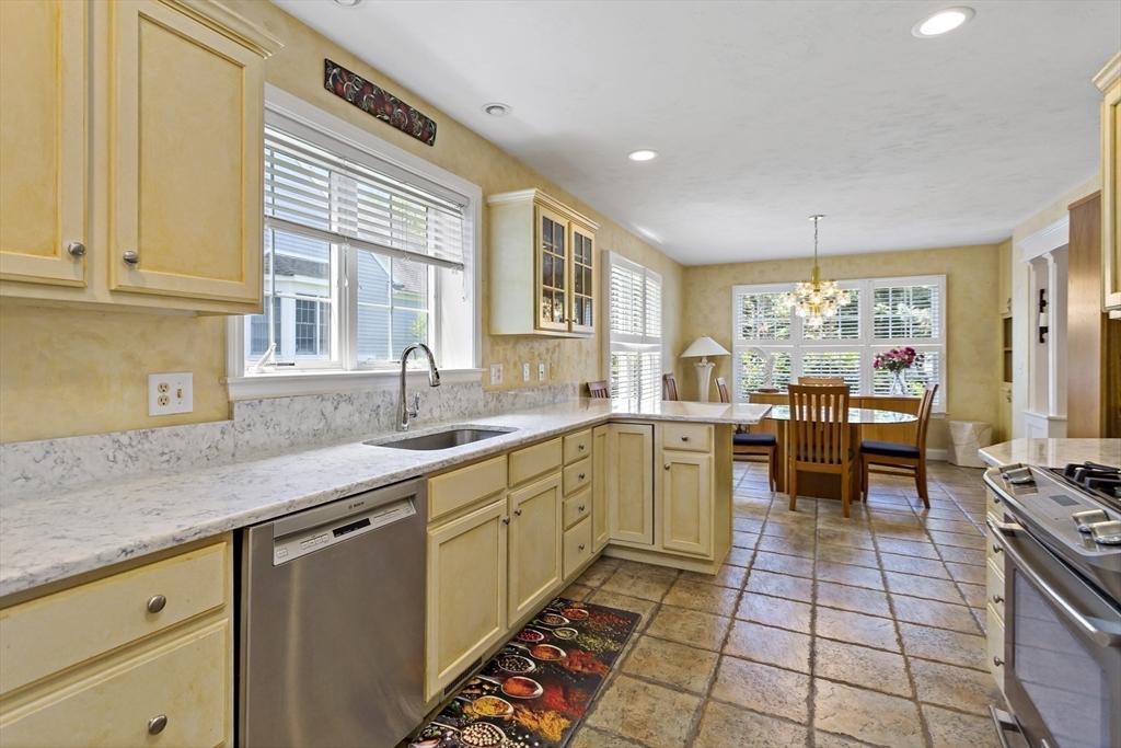 5 Mayfair Court, Unit 5 Mashpee, MA 02649 - Photo 7 of 34