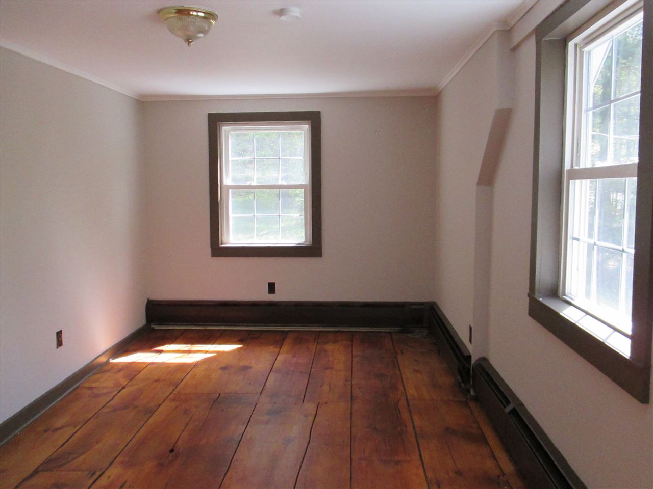 207 London Road Westmoreland, NH 03467 - Photo 14 of 32