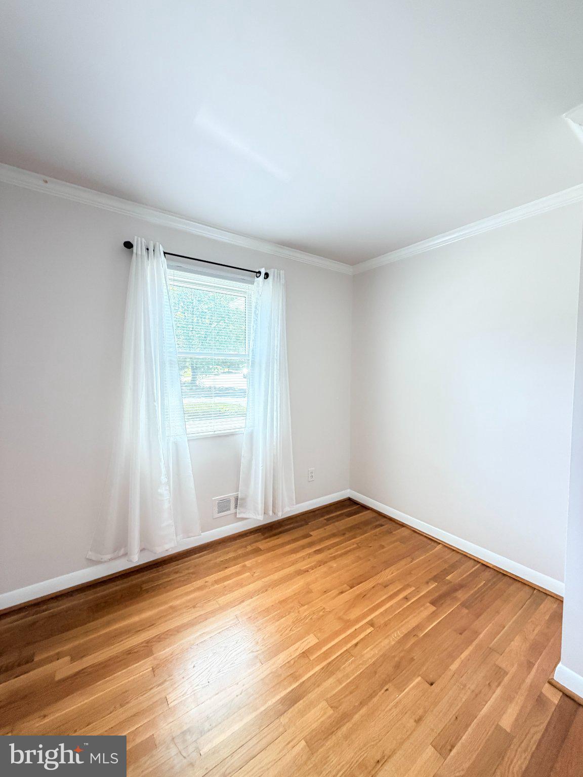 6 East Aylesbury Road Lutherville-Timonium, MD 21093 - Photo 12 of 19 Bright and airy corner retreat.