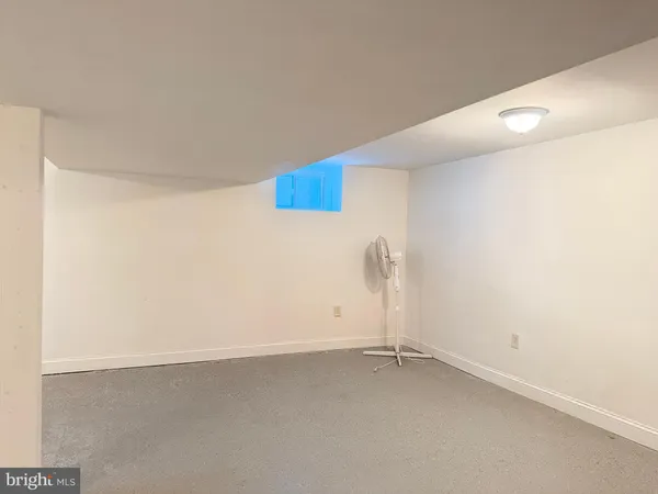 $3,300 | 6 East Aylesbury Road, Lutherville-Timonium, MD 21093