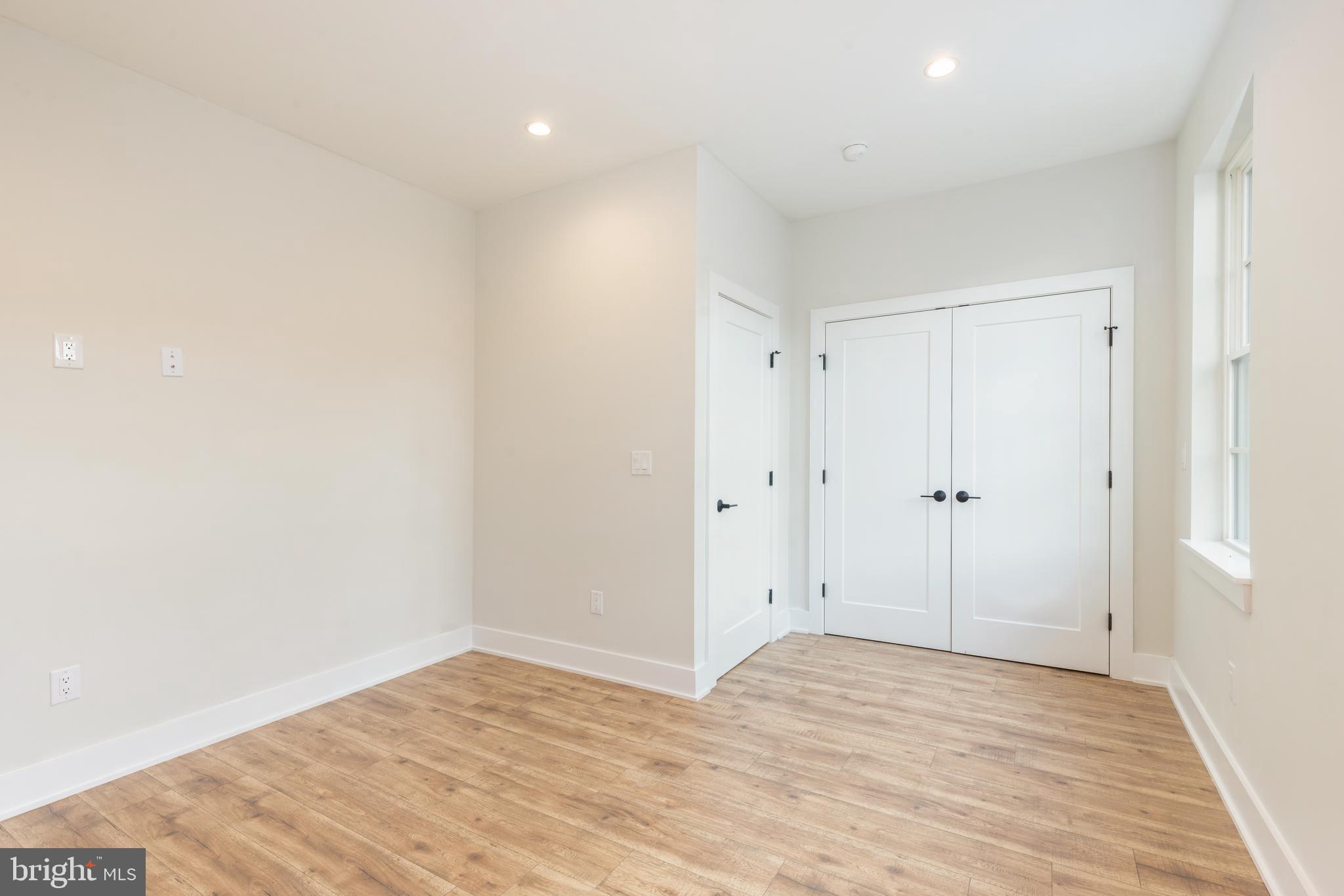 134 East Sharpnack Street Philadelphia, PA 19119 - Photo 26 of 37