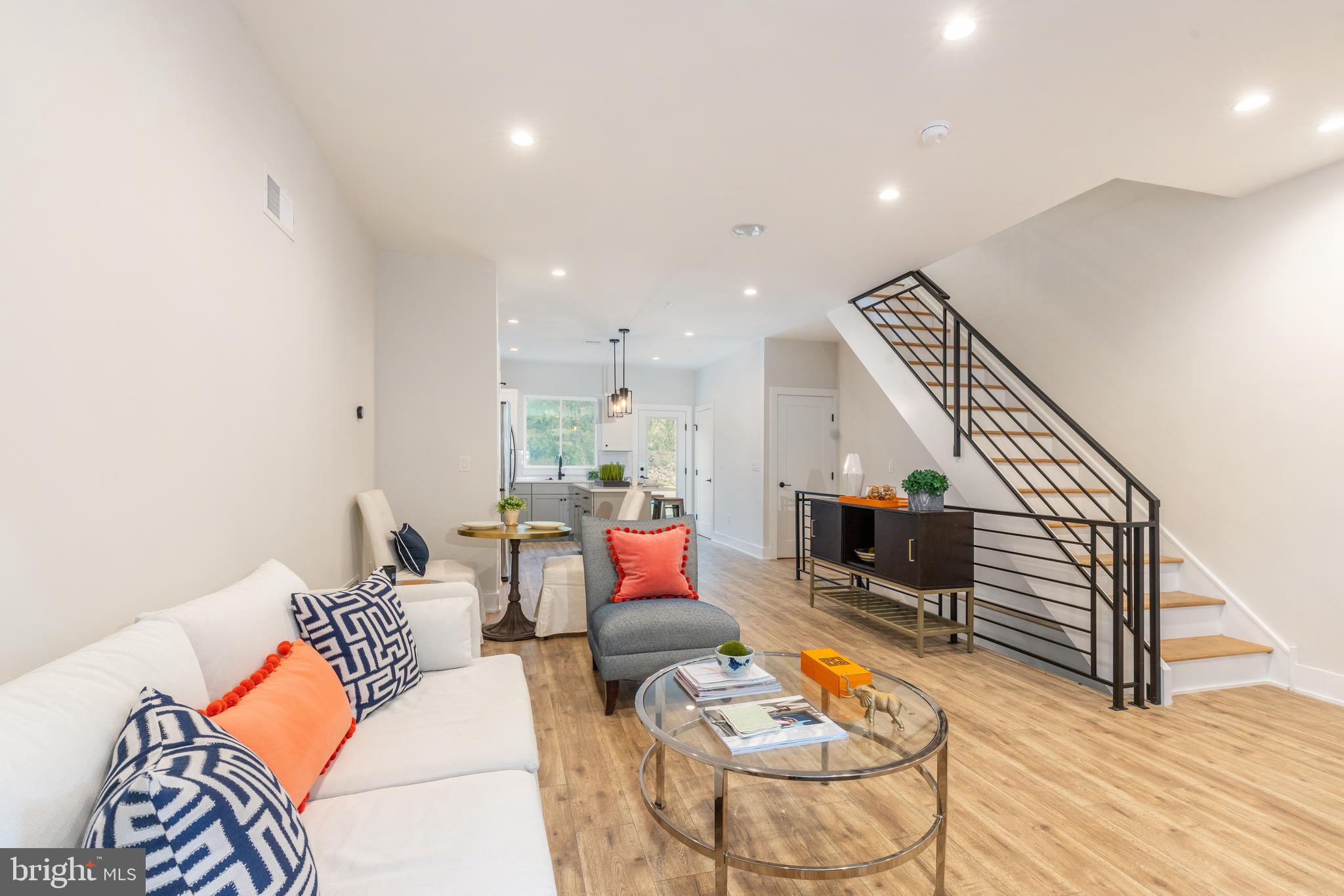 134 East Sharpnack Street Philadelphia, PA 19119 - Photo 5 of 37