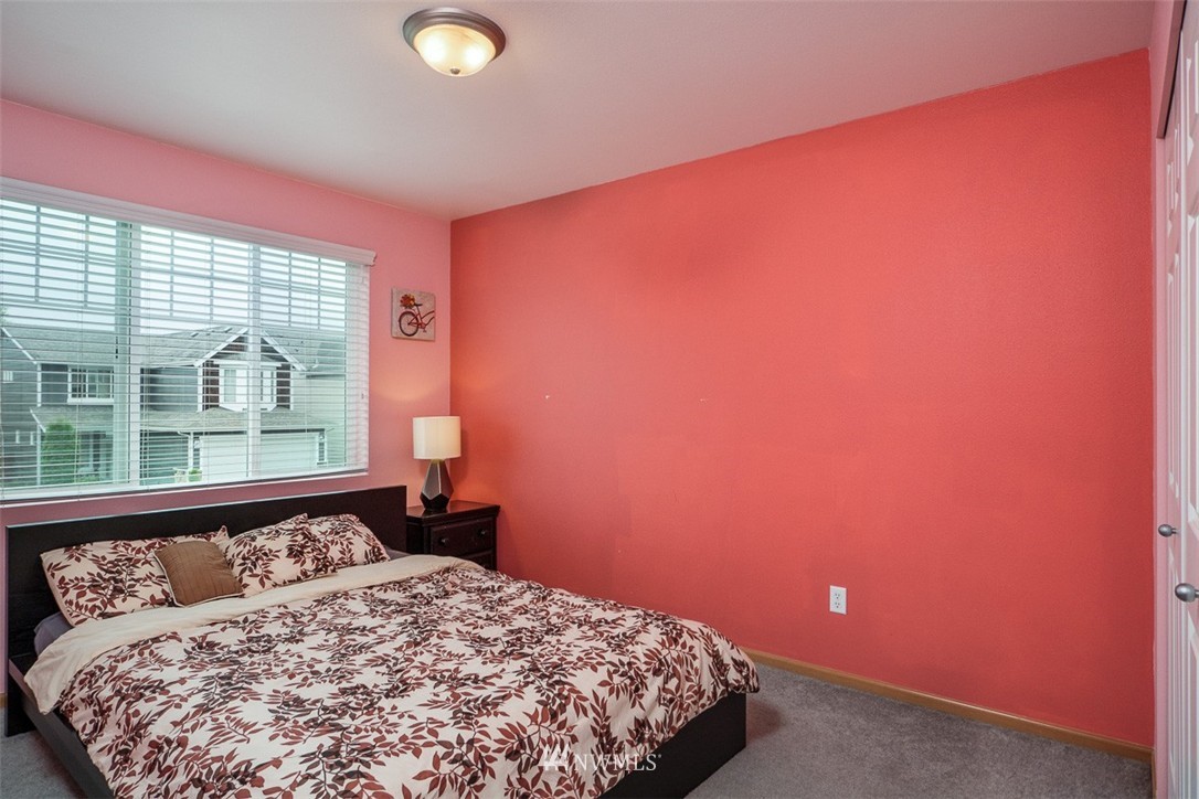 653 Vashon Place Northeast Renton, WA 98059 - Photo 21 of 24 Gallery Image 21