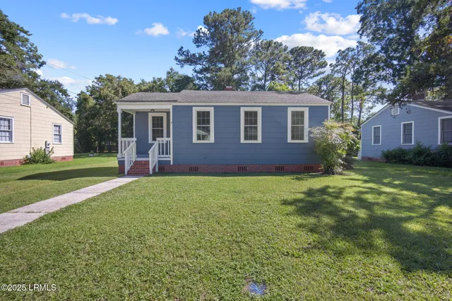 $327,000 | 2708 North Street, Beaufort, SC 29902