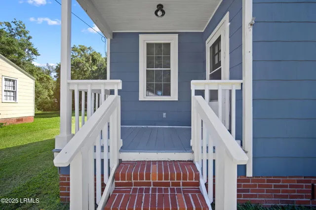$327,000 | 2708 North Street, Beaufort, SC 29902
