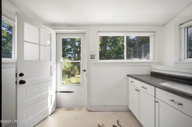 $327,000 | 2708 North Street, Beaufort, SC 29902