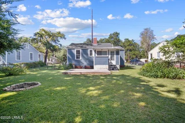 $327,000 | 2708 North Street, Beaufort, SC 29902