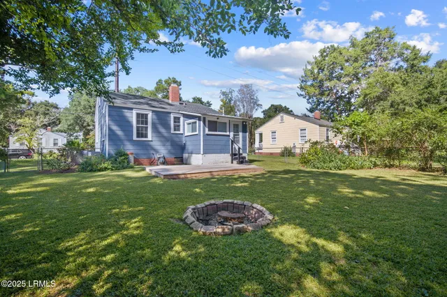 $327,000 | 2708 North Street, Beaufort, SC 29902